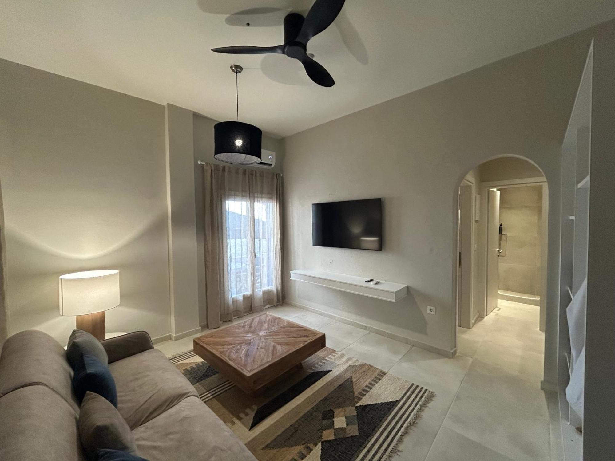 The Noverian Bios Santorini Boutique Hotel Фіра Номер фото