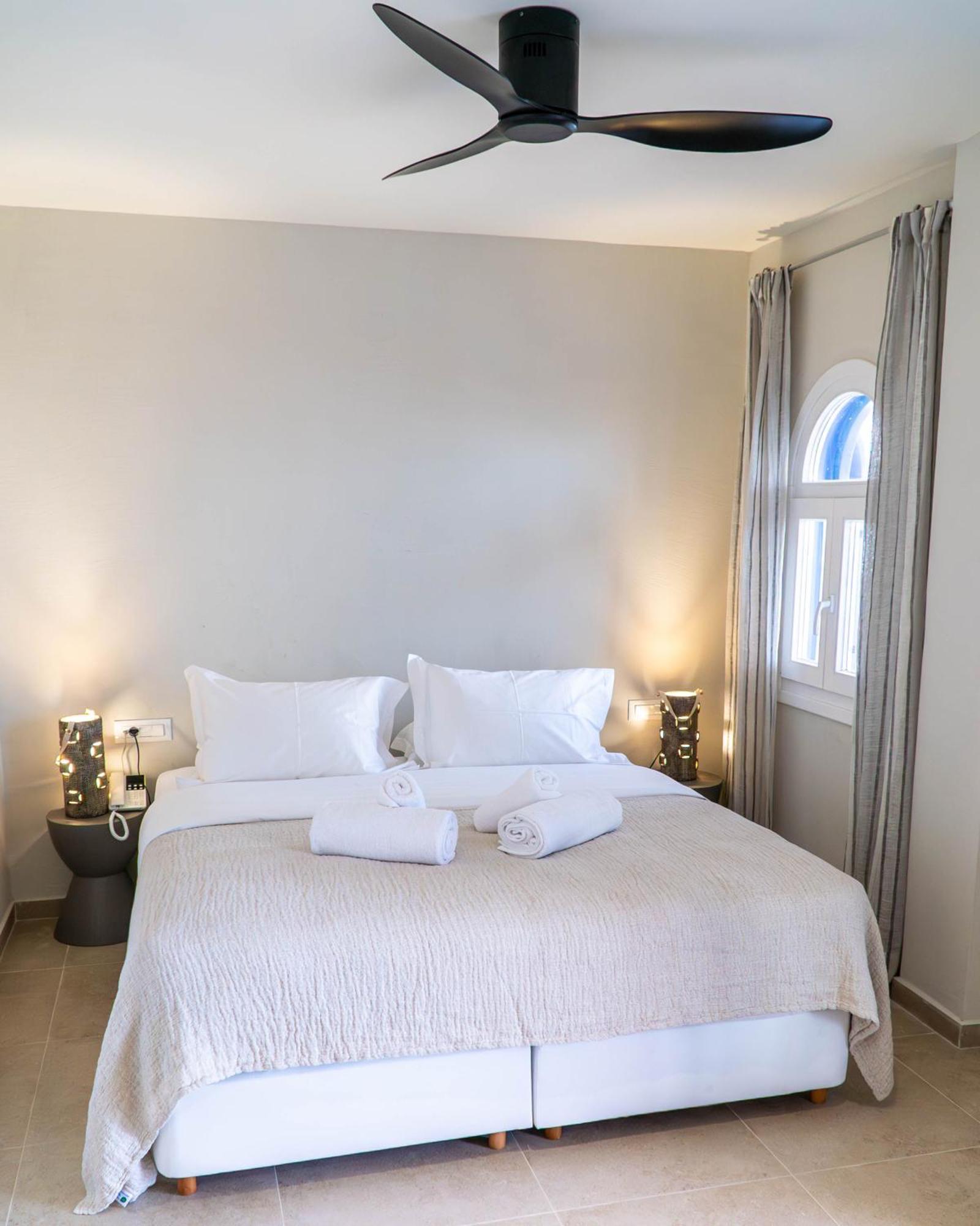 The Noverian Bios Santorini Boutique Hotel Фіра Номер фото